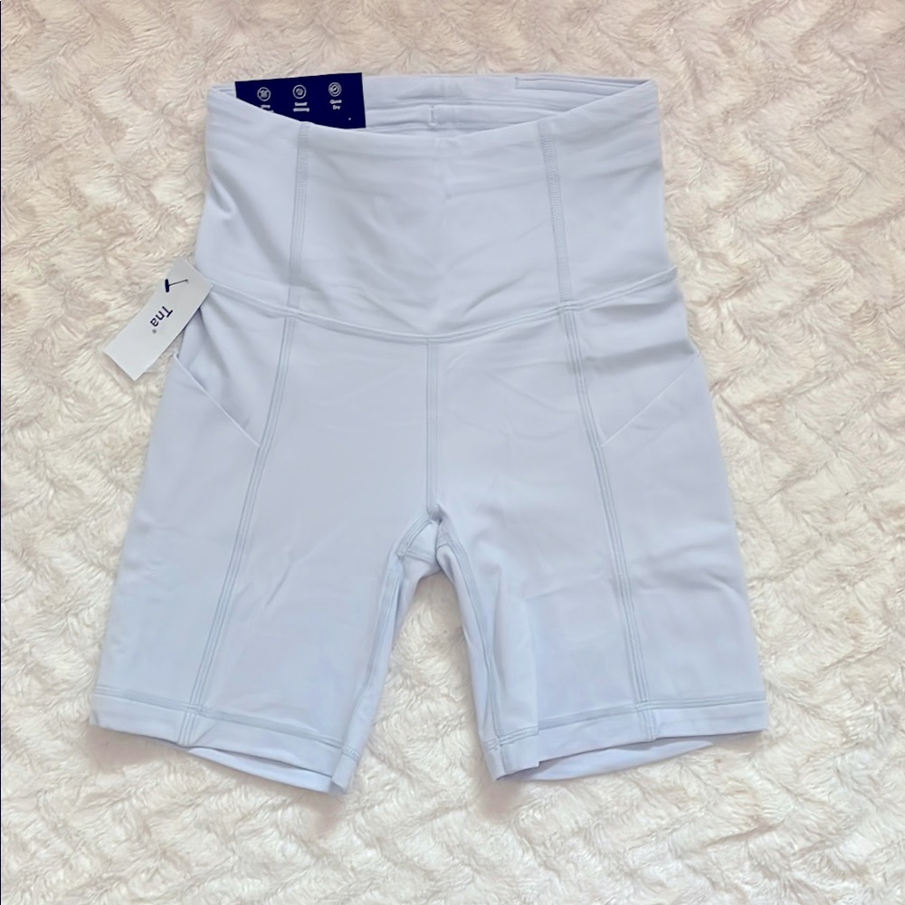 Aritzia TNA Flex Bike Shorts Hi-Rise 7” inseam